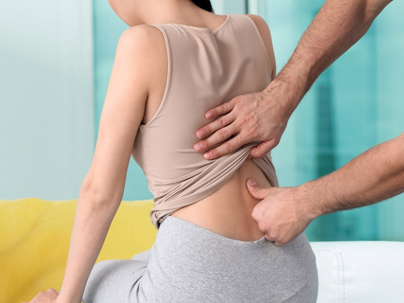 Vật lý trị liệu cải thiện viêm cột sống dính khớp