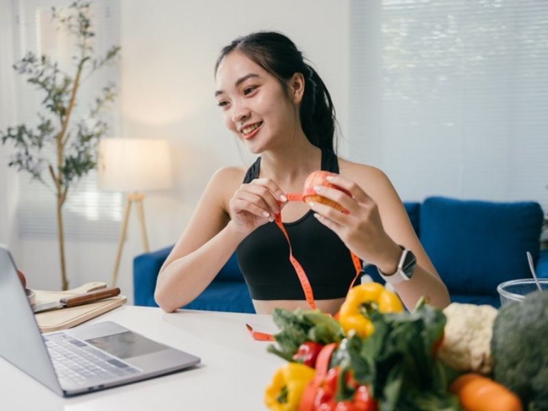 Xây dựng chế độ ăn uống khoa học và sinh hoạt lành mạnh để ổn định chu kỳ kinh nguyệt