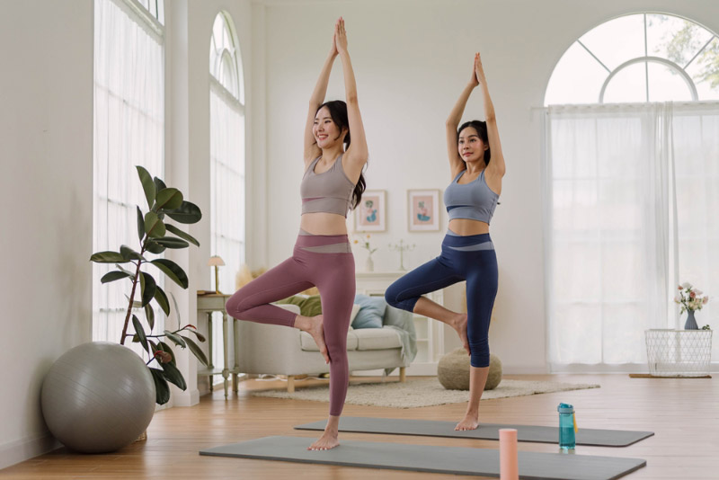 Bài tập nâng chân tư thế đúng