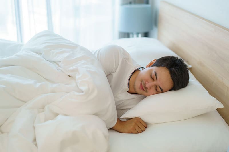 giấc ngủ giúp cơ thể phục hồi, tái tạo năng lượng