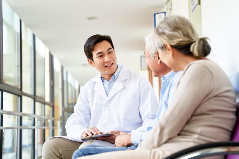 thăm khám bác sĩ nếu cảm thấy cơ thể bị tim mạch