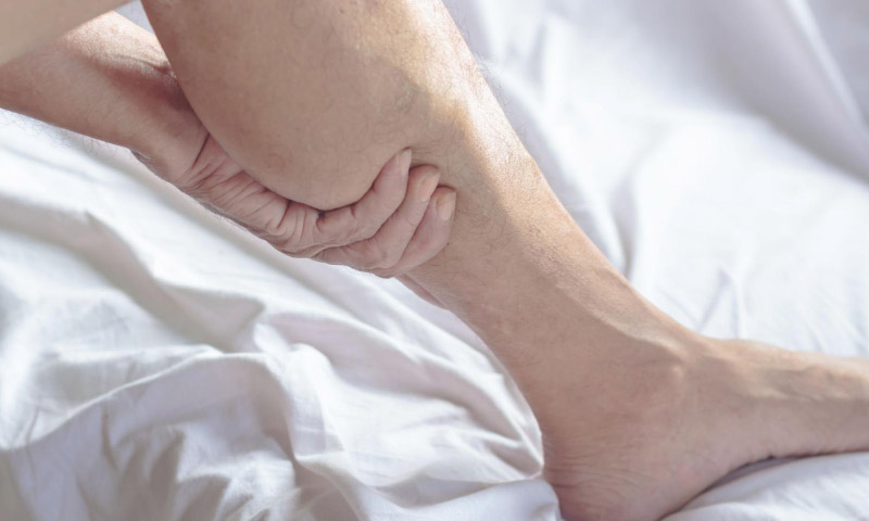 Thừa dịch khớp gây chèn ép mạch máu