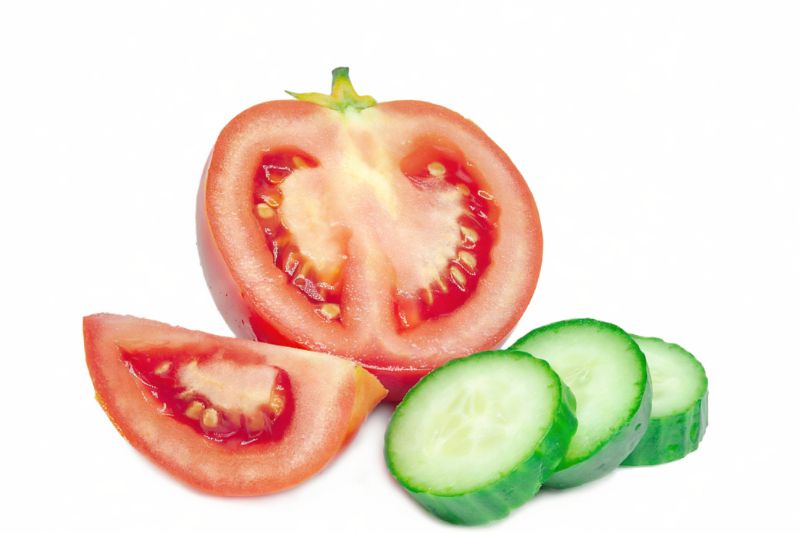 trị nám bằng cà chua và dưa leo