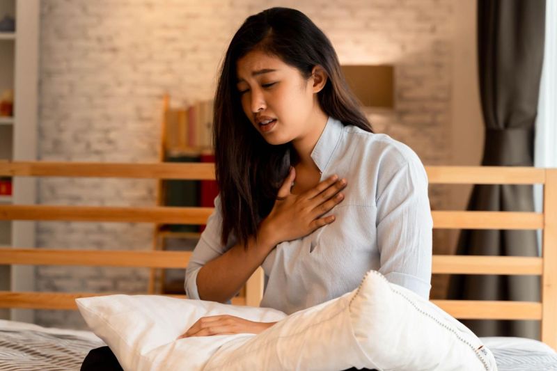 hở van 2 lá 2/4 làm khó thờ