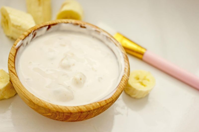 mặt nạ chuối và sữa chua không đường chữa nám