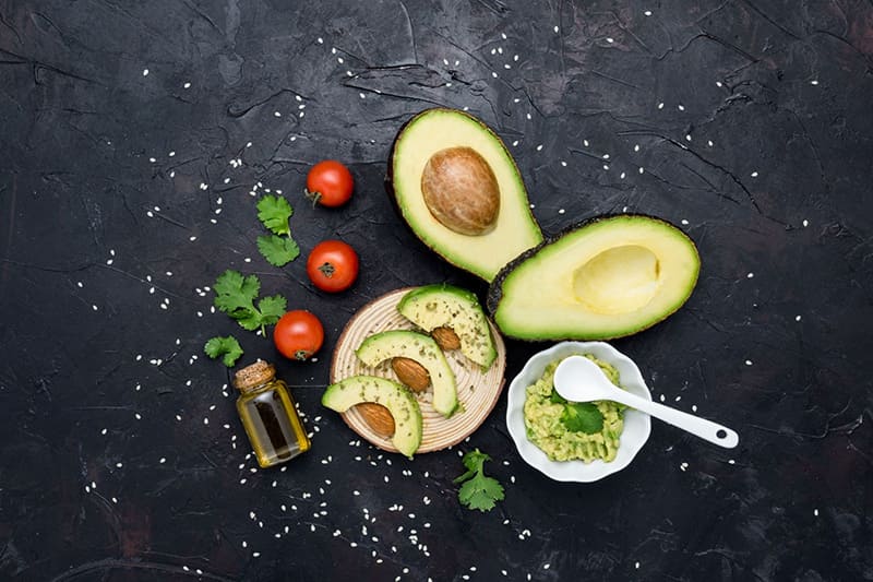 Thêm quả bơ vào chế độ ăn kiêng giúp cân đối dinh dưỡng tốt hơn.