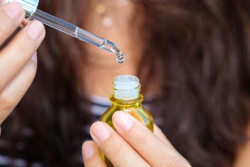 trị nám bằng retinol kết hợp với vitamin C
