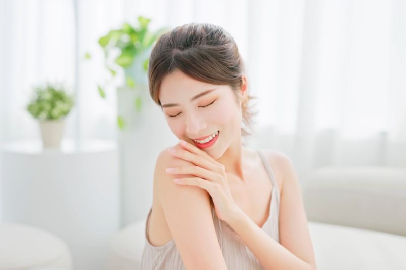 vitamin c giúp da đều màu