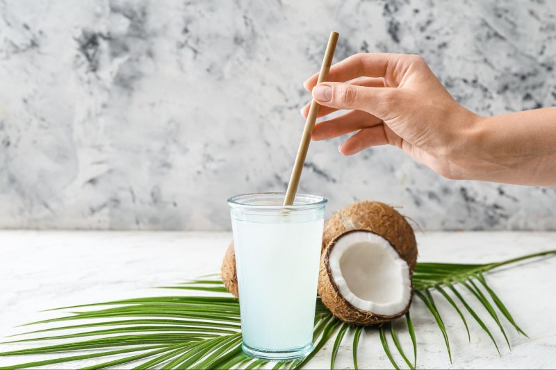 viêm gan b có nên uống nước dừa không