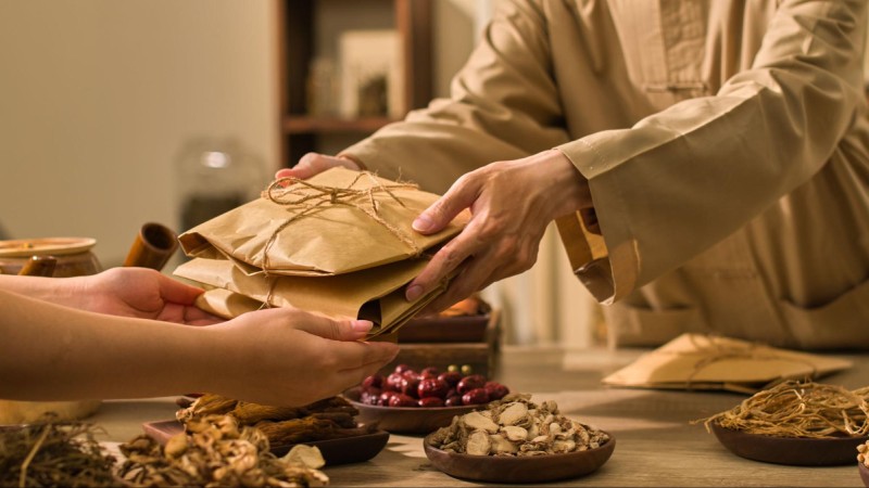 nóng gan gây nổi mề đay