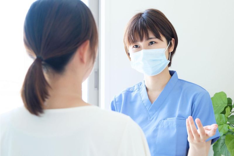 Thăm khám định kỳ giúp phát hiện sớm các dấu hiệu tiền mãn kinh và có kế hoạch điều chỉnh lối sống kịp thời.