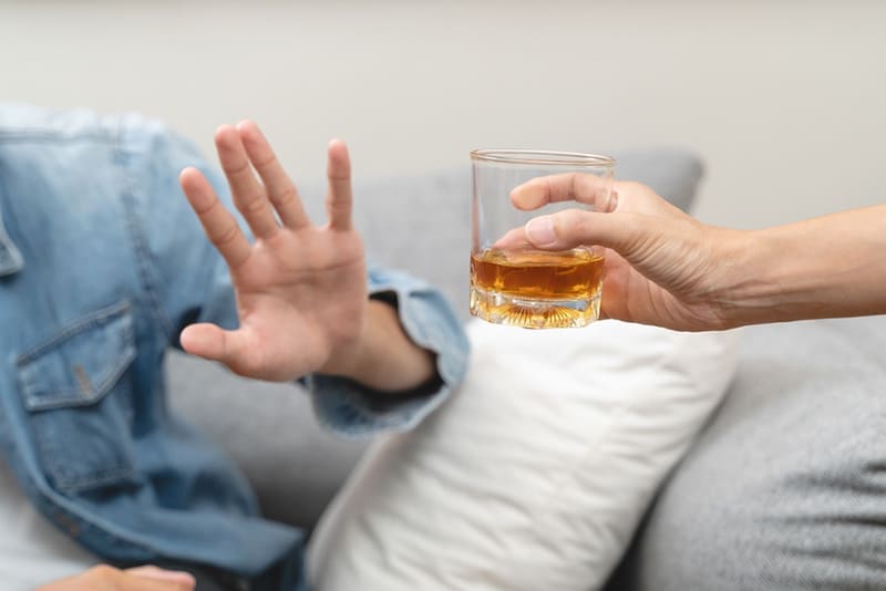 tránh uống rượu giảm nguy cơ rối loạn cương dương