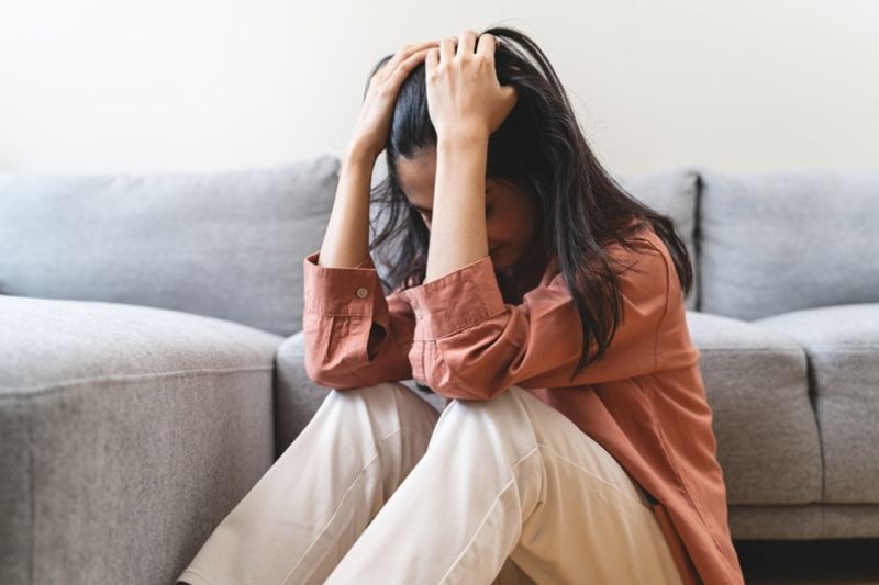 Phụ nữ tiền mãn kinh không nên xem nhẹ các triệu chứng tâm lý bất thường như trầm cảm, cáu gắt hoặc lo âu.