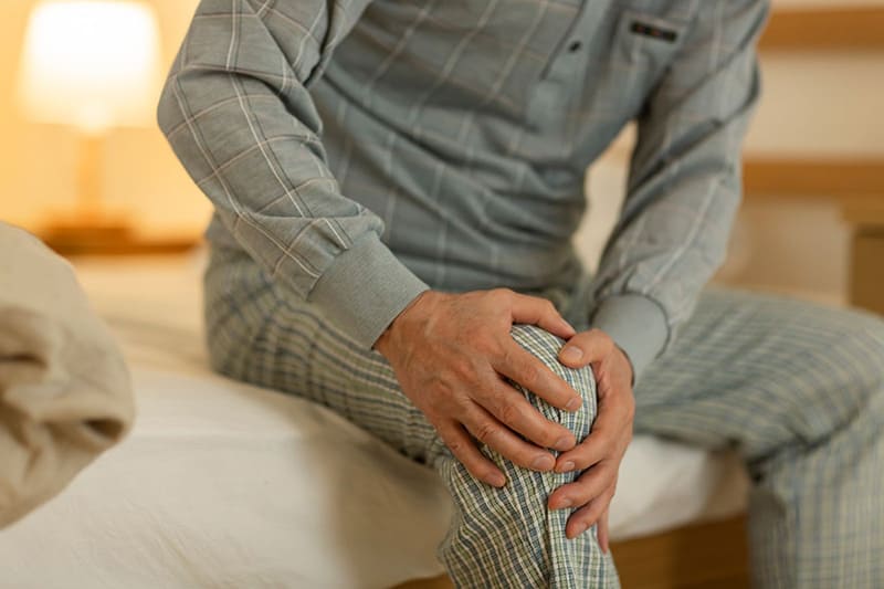 viêm khớp dạng thấp là nguyên nhân hay buồn ngủ
