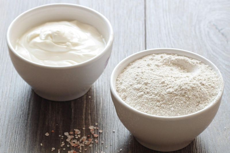 dùng bột mì và sữa chua trị nám