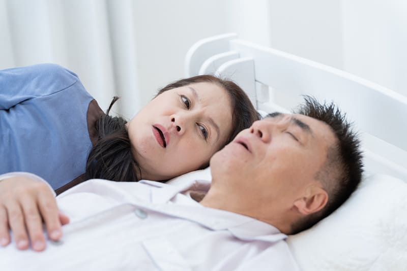 tình trạng ngưng thở làm gián đoạn giấc ngủ