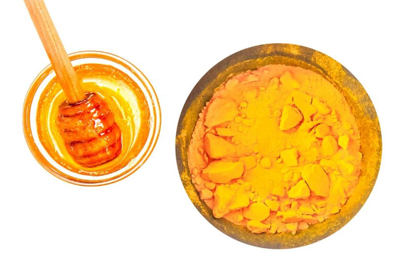 trị tàn nhang bằng nghệ và mật ong