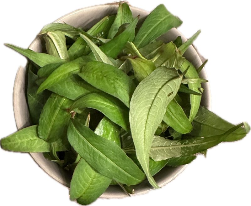 kết hợp rau râm khi ăn trứng lộn