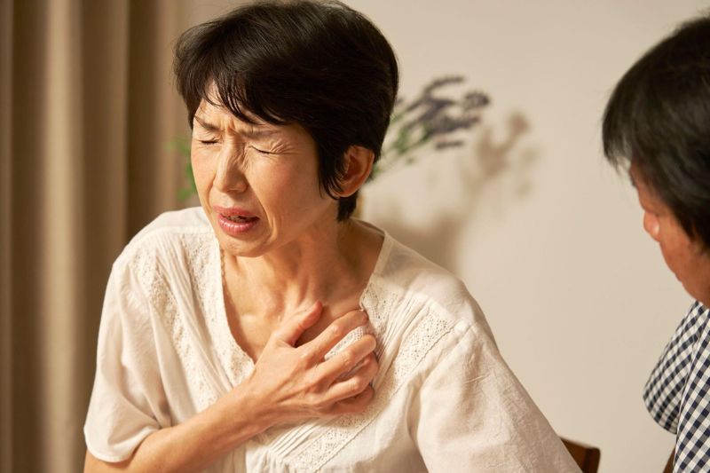 khó thở kịch phát là tiêu chí chính phát hiện bệnh tim