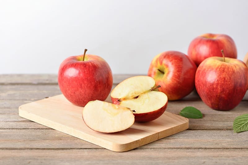 táo mang lại nhiều lợi ích cho sức khỏe tổng thể