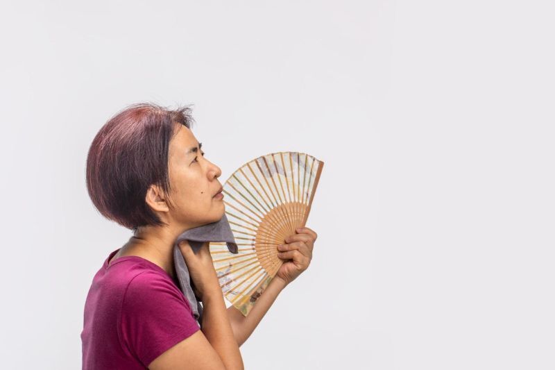 Làm cảm thấy lo lắng, tâm trạng thay đổi