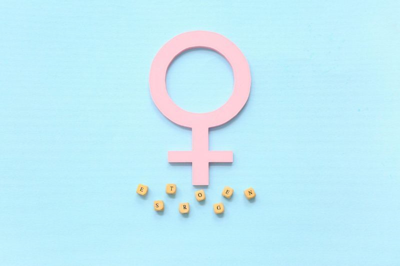 Suy giảm estrogen gây loãng xương và giảm đàn hồi mạch máu