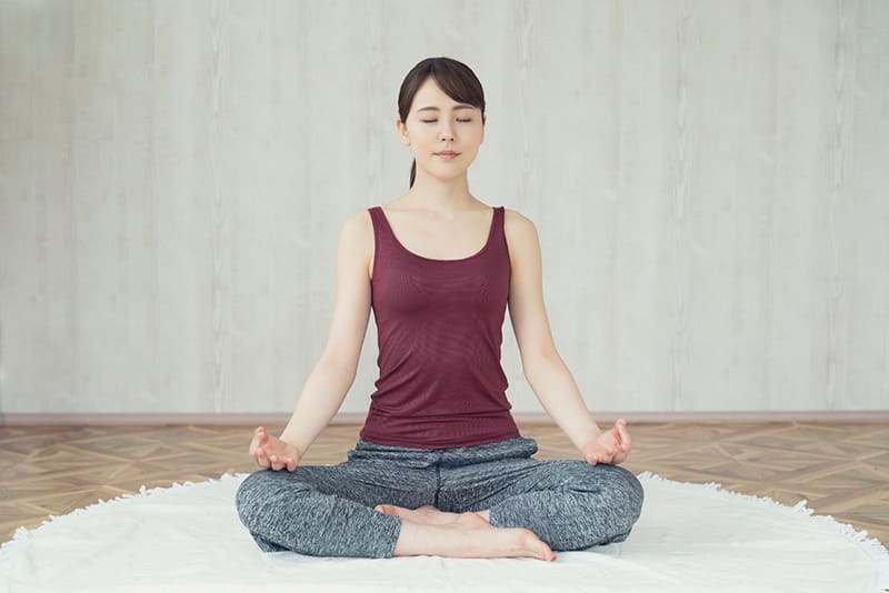 ngồi thiền trước khi ngủ