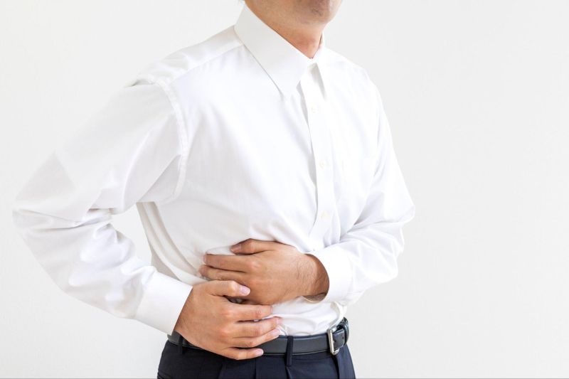 bệnh gan gây đau bụng