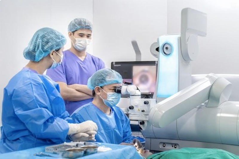 điều trị tật khúc xạ tại bệnh viện đa khoa tâm anh