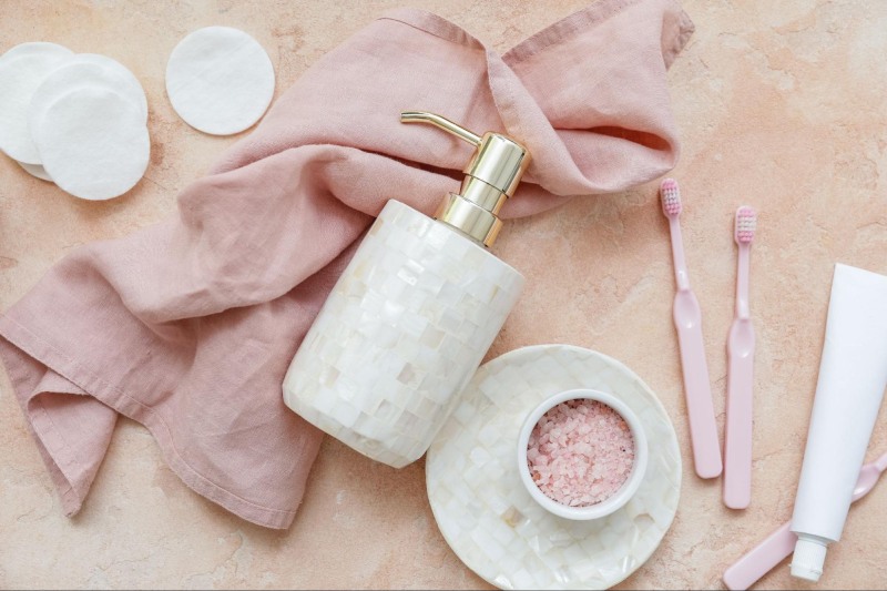 trị đồi mồi bằng kem đánh răng và muối hồng