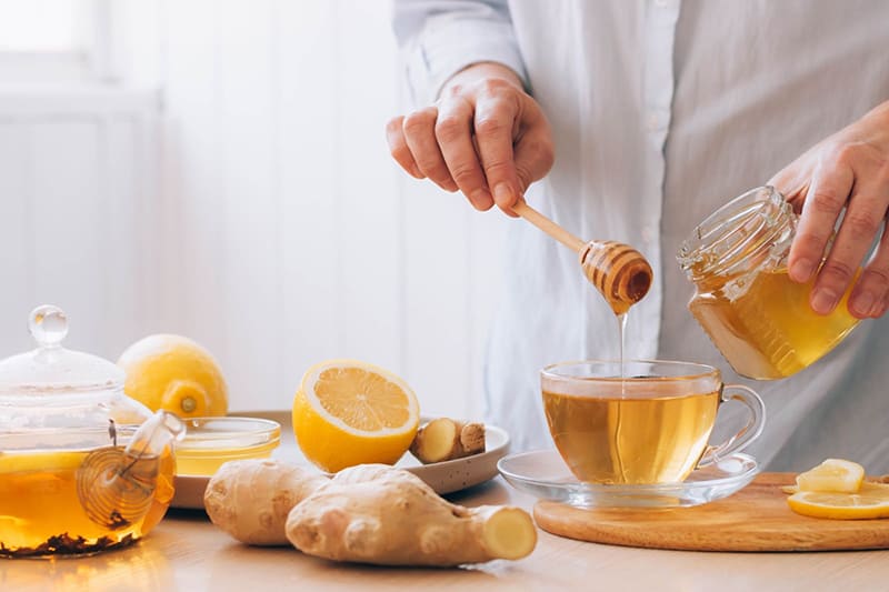 gừng với mật ong giúp tăng cường lưu thông máu