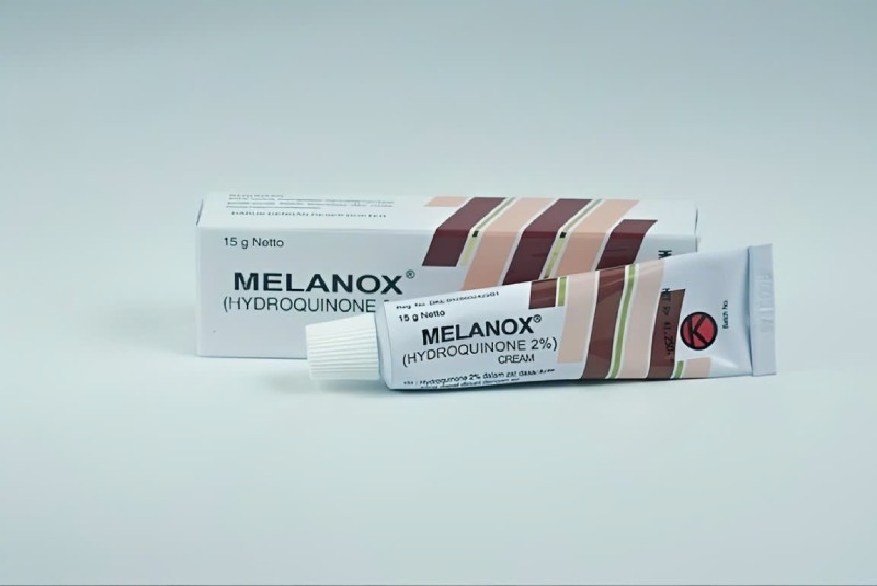 kem bôi hỗ trợ làm mờ đồi mồi