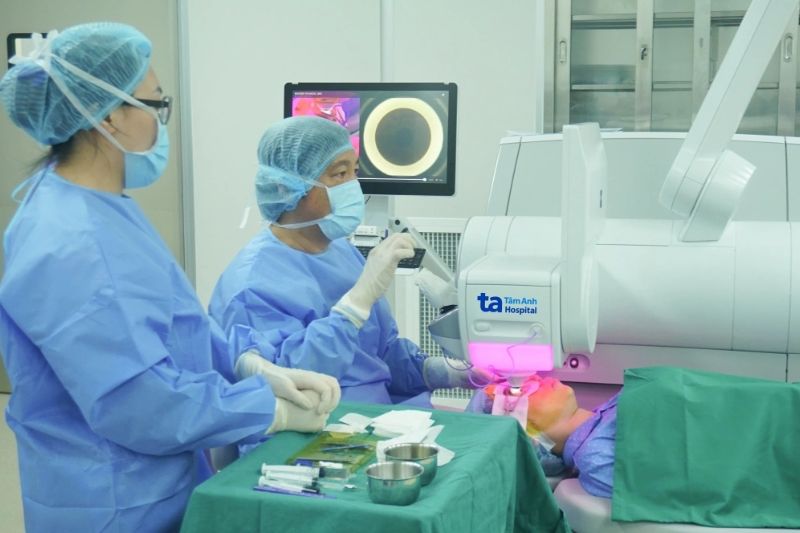 phẫu thuật mắt tại cơ sở uy tín