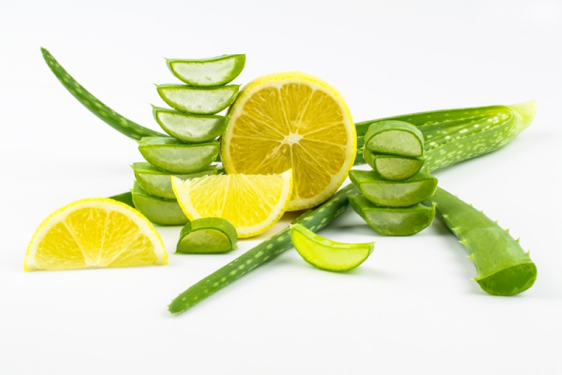 cách trị đồi mồi bằng nha đam và nước cốt chanh