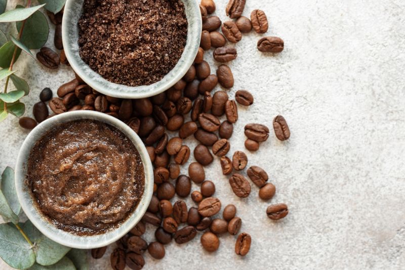 trị nám bằng gừng tươi và bã cà phê