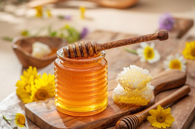 trị tàn nhang bằng mật ong