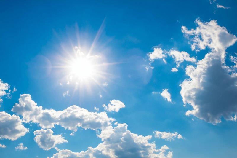 ánh nắng mặt trời gây tăng giảm sắc tố