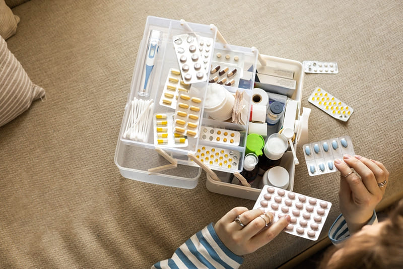 bảo quan thuốc trong hộp chuyên dụng