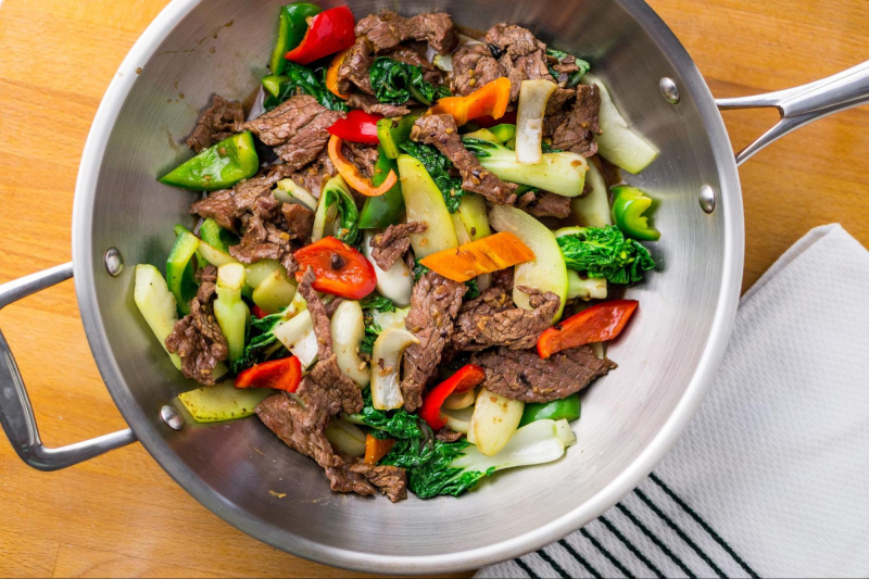chế biến thịt bò kết hợp rau xanh