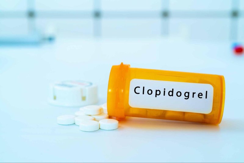 clopidogrel dùng chống huyết khối nhồi máu cơ tim