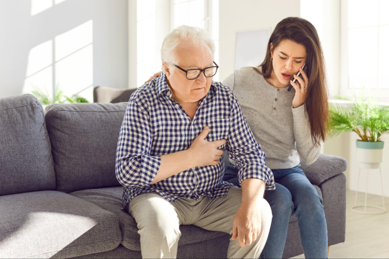 gọi cấp cứu ngay khi có dấu hiệu nhồi máu cơ tim