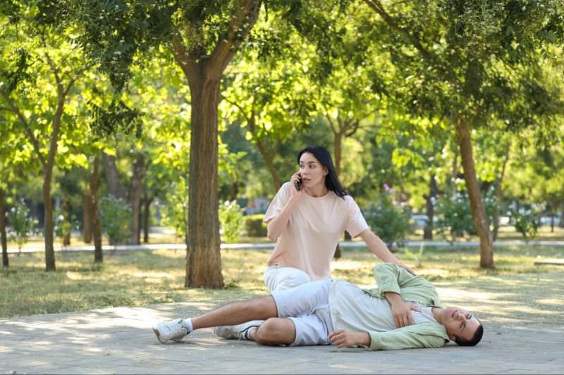 gọi cấp cứu ngay khi người thân bị nhồi máu cơ tim