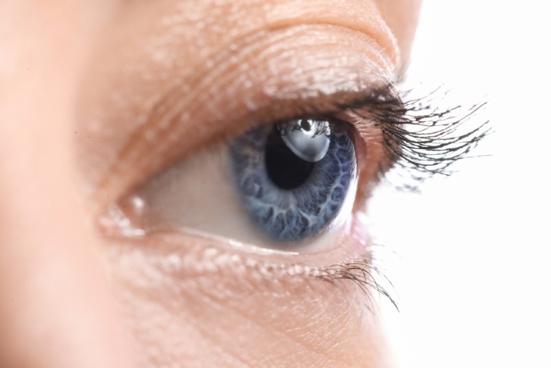 Mắt lão thị có thể mổ nếu không mắc bệnh mắt kèm theo