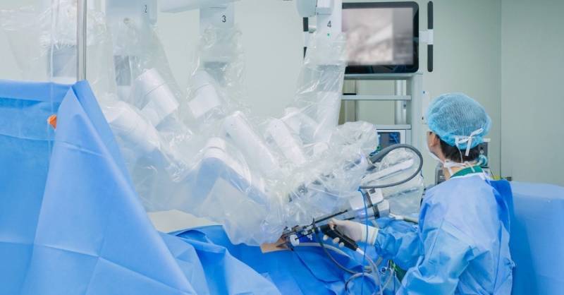 mổ nội soi có robot da vinci xi