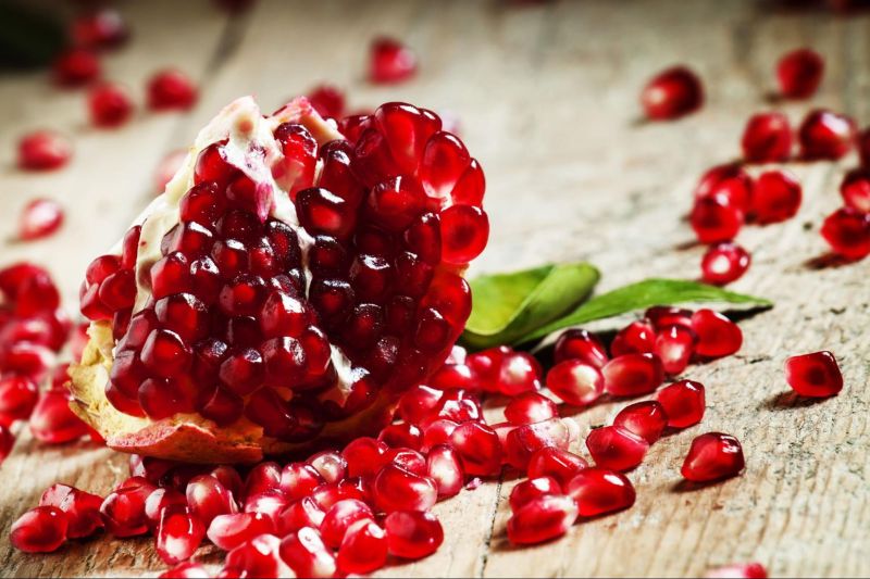 pomegranate lựu đỏ địa trung hải