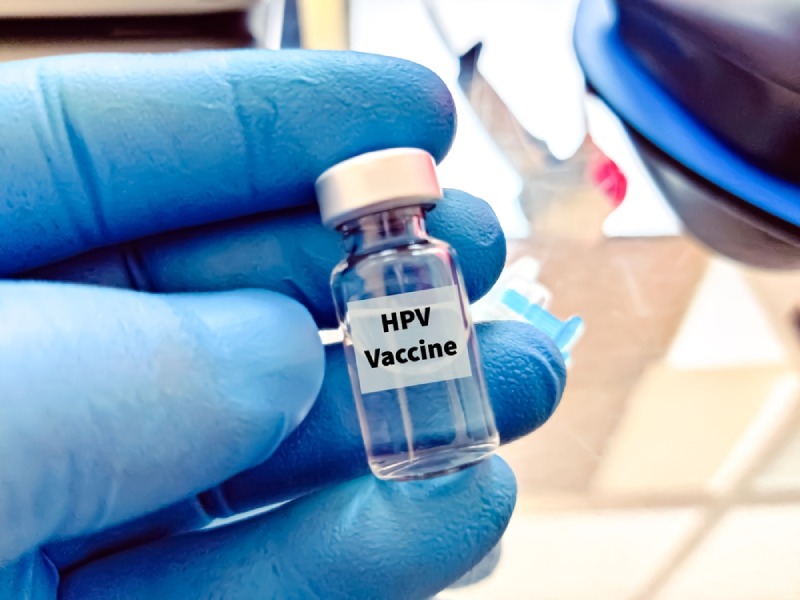 Tiêm phòng HPV giúp giảm nguy cơ mắc sùi mào gà.