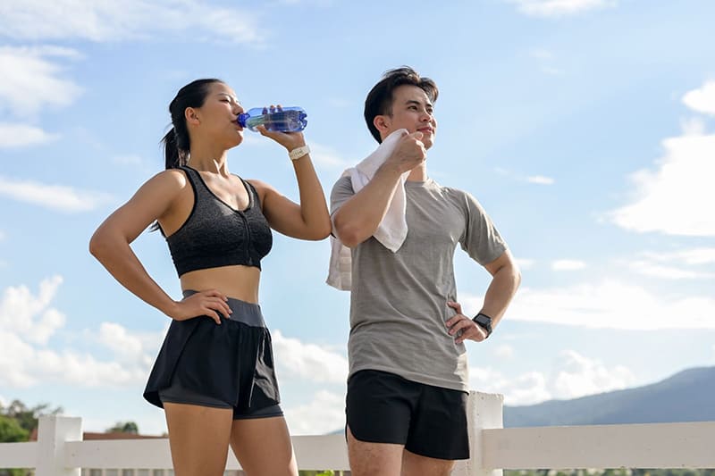 kết hợp với lối sống lành mạnh