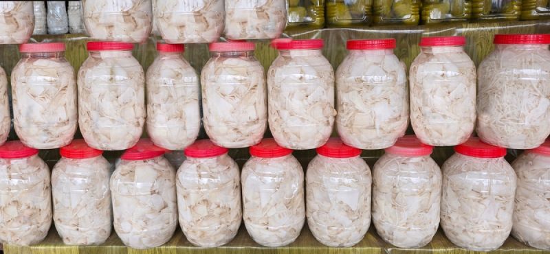 măng muối chua đóng hộp