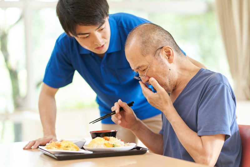 nam giới chán ăn