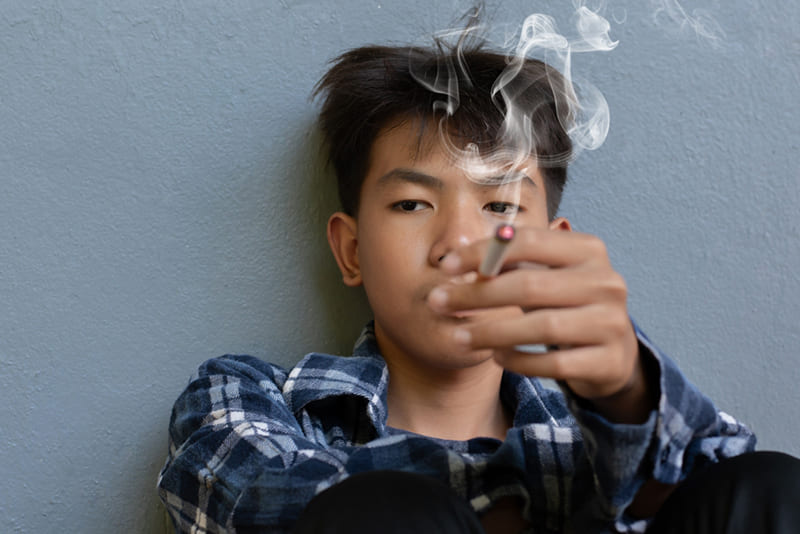 các thói quen không lành mạnh của trẻ